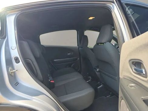 Used 2019 Honda HR-V Sport image 41