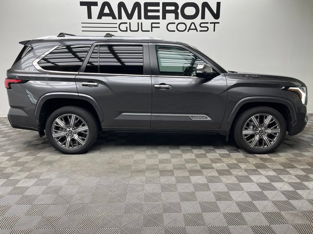 Used 2024 Toyota Sequoia Capstone AWD/4WD image 4