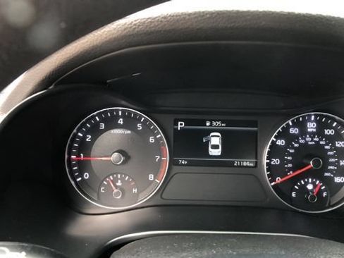 Used 2023 Kia Forte LXS FWD image 13