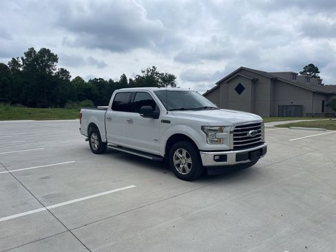 Used 2017 Ford F150 XLT w/ Equipment Group 302A Luxury RWD image 4
