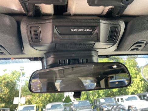 Used 2024 Jeep Wrangler Sport S image 42