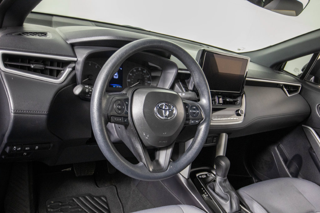 Used 2025 Toyota Corolla Cross AWD Hybrid image 18