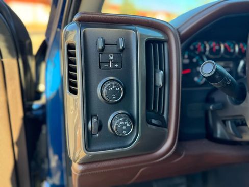 Used 2016 Chevrolet Silverado 2500 High Country w/ High Country Premium Package image 16