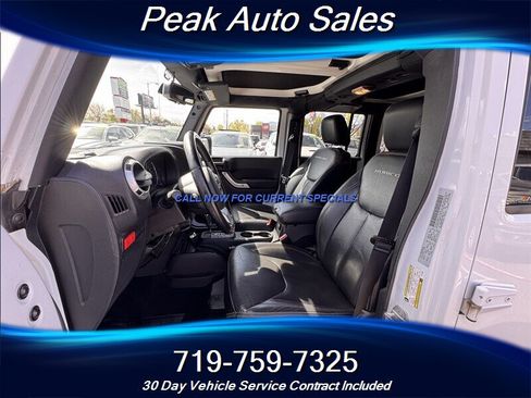 Used 2016 Jeep Wrangler Unlimited Rubicon AWD/4WD image 13