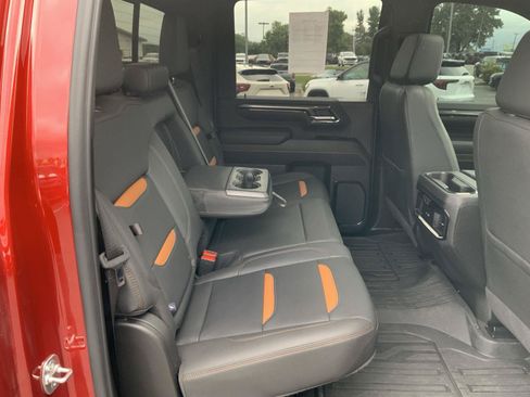 Used 2025 GMC Sierra 2500 AT4 w/ AT4 Premium Plus Package AWD/4WD image 67