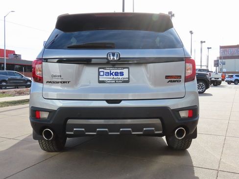 Used 2024 Honda Passport TrailSport image 7