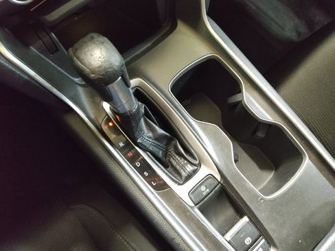 Used 2018 Honda Accord LX image 26