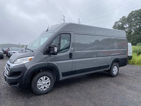 Used 2025 RAM ProMaster 3500 w/ Quick Order Package 22H SLT+ FWD image 8