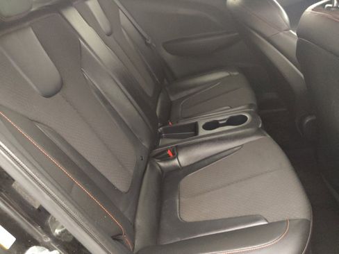 Used 2019 Hyundai Veloster Turbo image 19