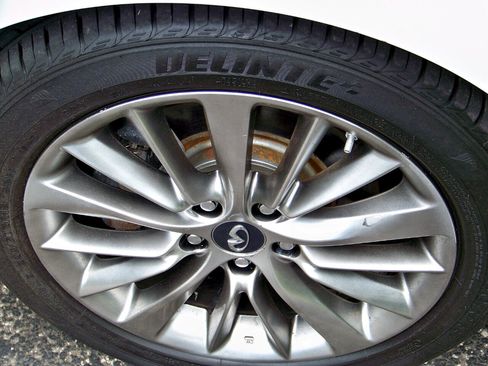 Used 2018 INFINITI Q50 Luxe w/ Cargo Package (L95) image 35