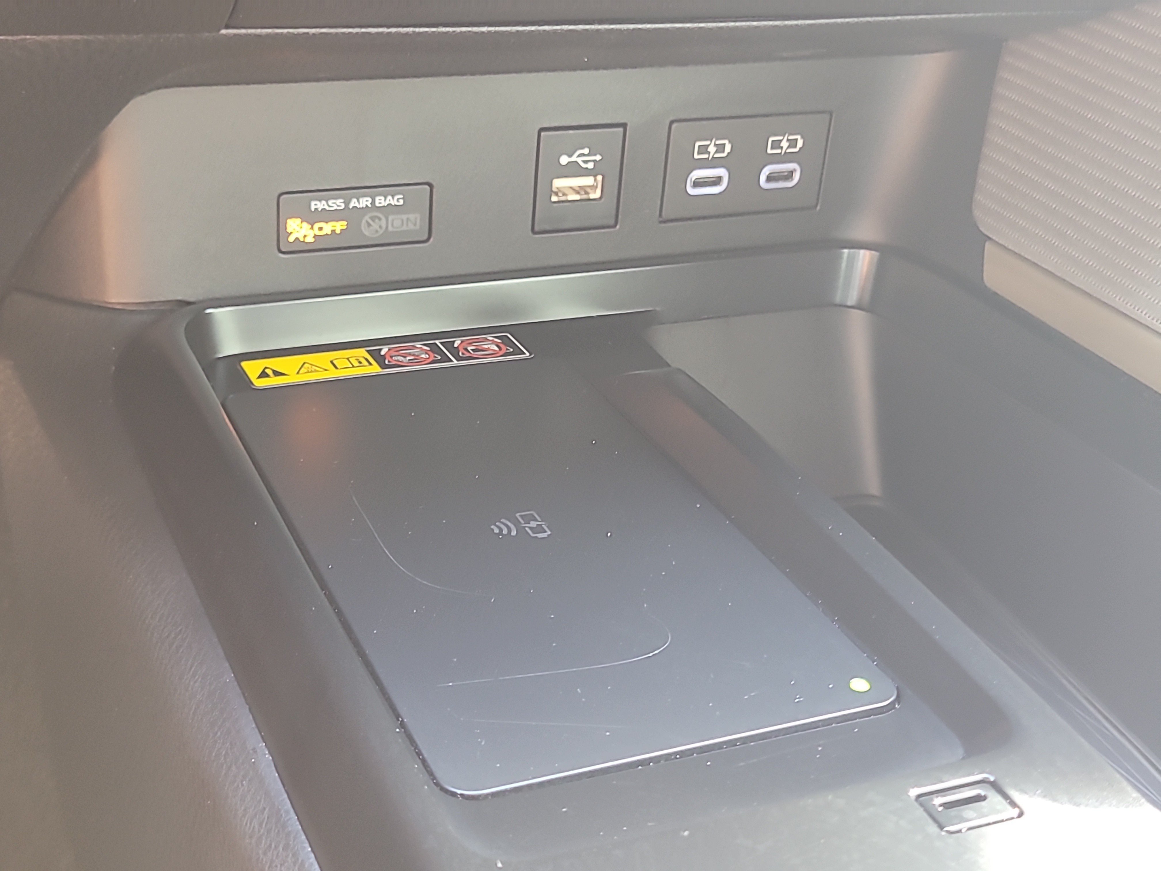 Used 2025 Toyota Camry SE FWD image 24
