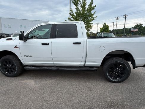 New 2026 RAM 2500 Big Horn AWD/4WD image 11