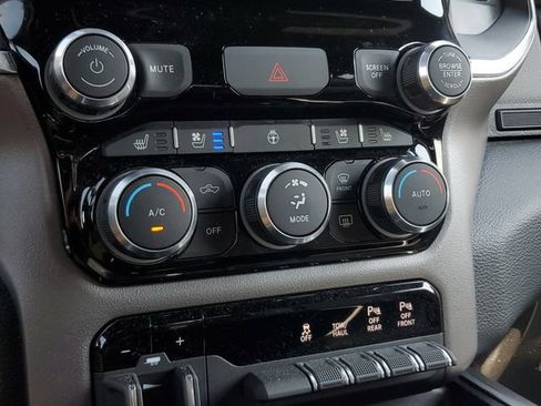 Certified 2022 RAM 1500 Laramie RWD image 32