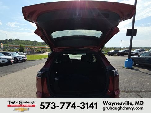 Certified 2026 Chevrolet Equinox RS w/ LPO, Floor Liner Package AWD/4WD image 31