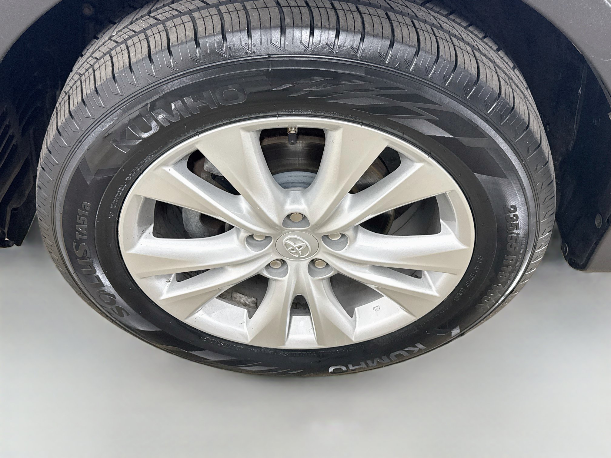 Used 2015 Toyota RAV4 Limited FWD image 9