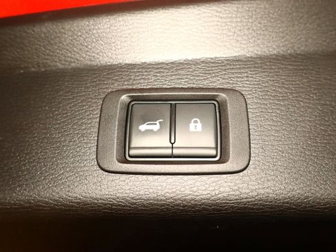 Used 2024 Mitsubishi Outlander SE image 41