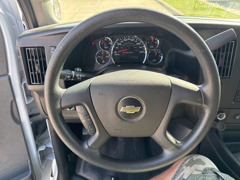 Used 2024 Chevrolet Express 2500 w/ Driver Convenience Package image 20