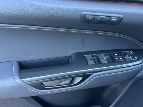 Used 2025 Lexus NX 350h AWD w/ Premium Package image 12