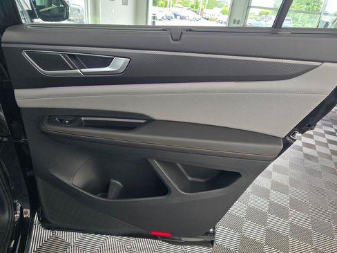 New 2026 Volkswagen Atlas Peak Edition AWD/4WD image 36
