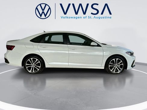 Certified 2026 Volkswagen Jetta Sport FWD image 9