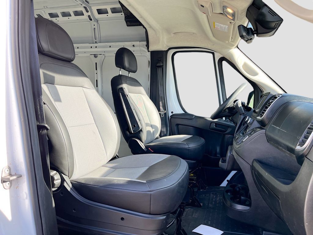 Used 2025 RAM ProMaster 3500 w/ Convenience Group FWD image 26