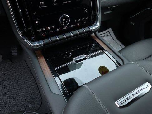 New 2026 GMC Yukon Denali w/ Sun & Power Step Package image 38