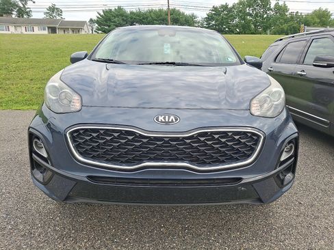 Used 2020 Kia Sportage LX AWD/4WD image 2