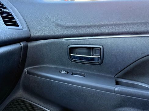 Used 2023 Mitsubishi Outlander Sport ES image 25