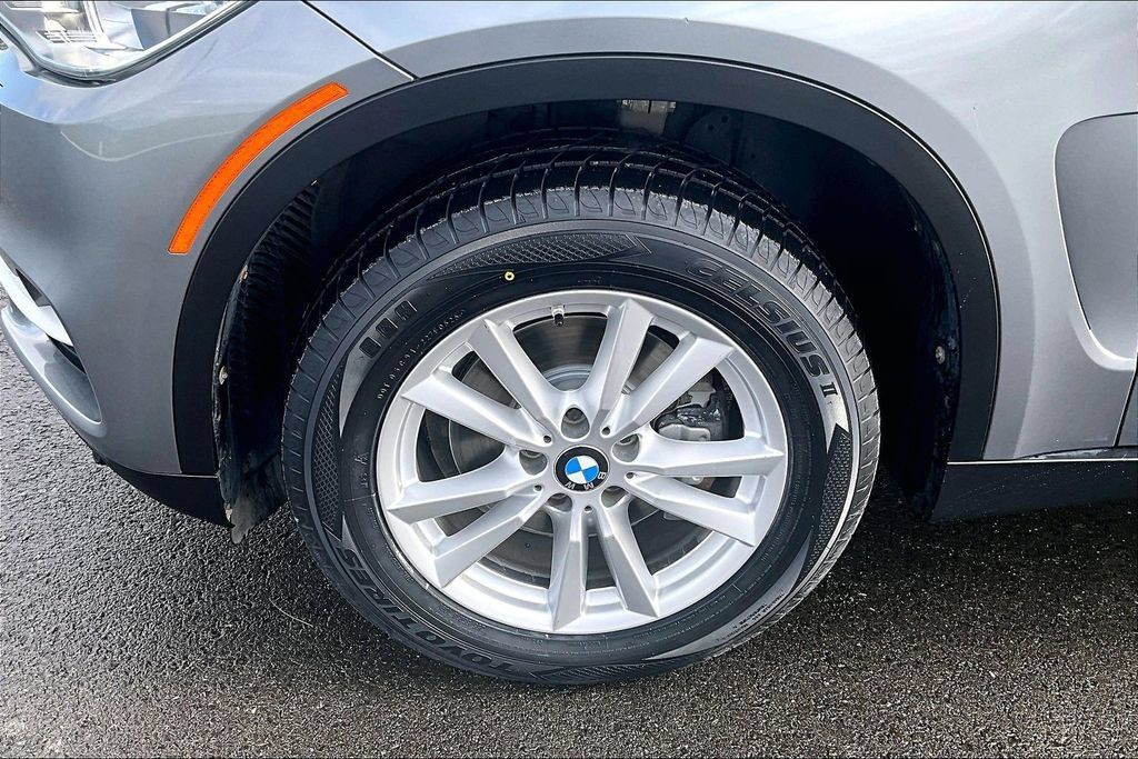 Used 2015 BMW X5 xDrive35i AWD/4WD image 9