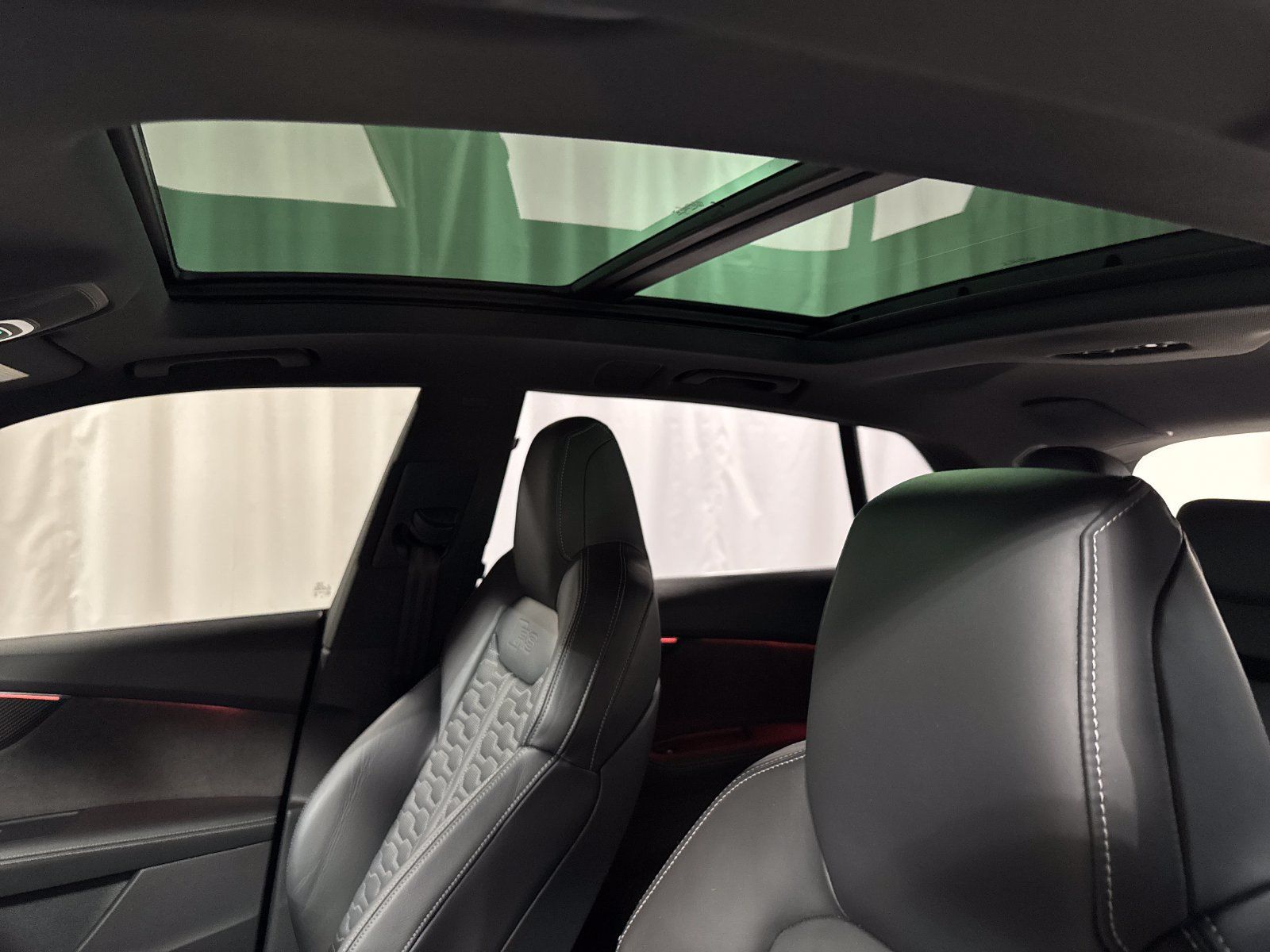 Used 2022 Audi RS Q8 AWD/4WD image 26