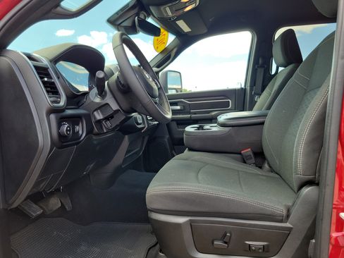 Used 2026 RAM 2500 Big Horn AWD/4WD image 7