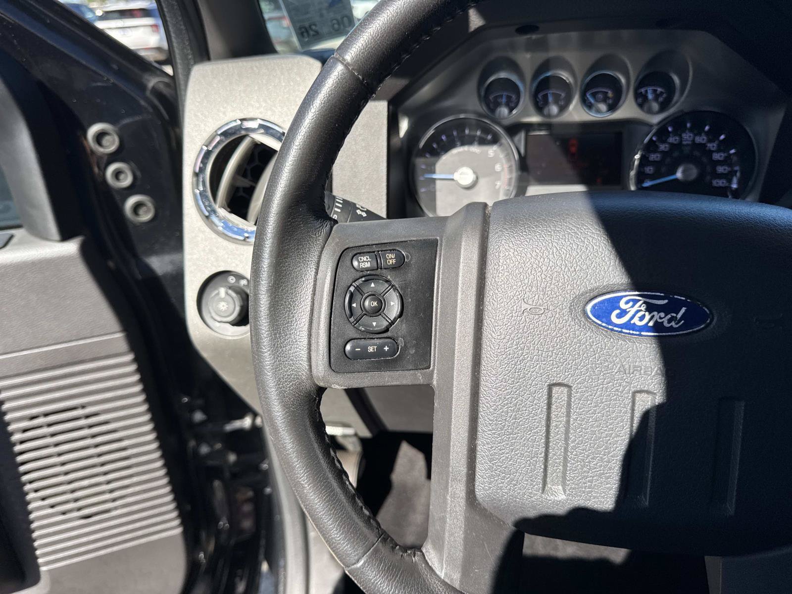 Used 2011 Ford F250 Lariat w/ Lariat Interior Pkg RWD image 22