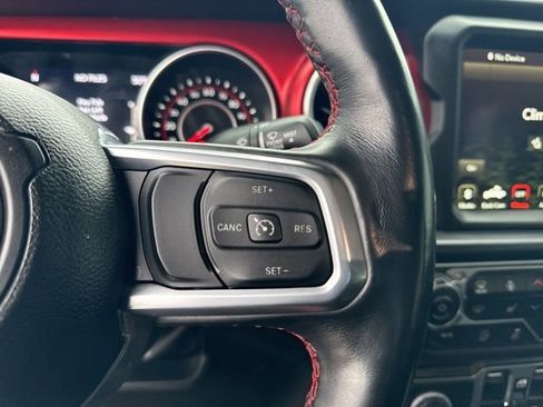 Used 2022 Jeep Gladiator Rubicon w/ Cold Weather Group image 26