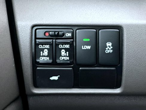 Used 2014 Honda Odyssey EX-L image 18