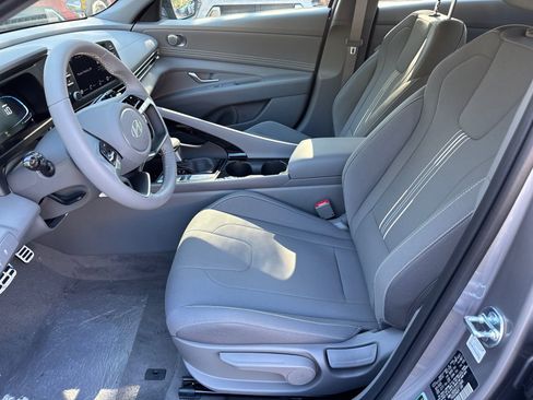 New 2026 Hyundai Elantra SEL Sport image 9