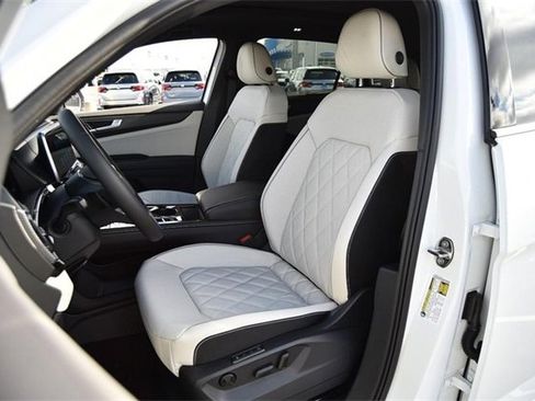 New 2026 Volkswagen Atlas Cross Sport SEL Premium R-Line image 19