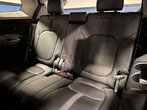 Certified 2023 Honda Pilot EX-L image 16