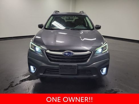 Used 2021 Subaru Outback Premium AWD/4WD image 3