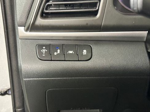 Used 2019 Hyundai Elantra SEL w/ Cargo Package image 19