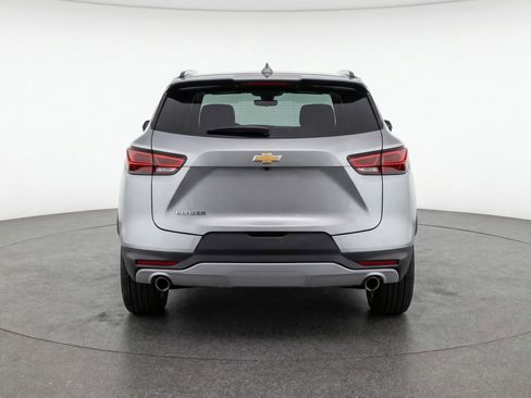 Used 2025 Chevrolet Blazer LT image 7