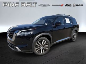 Used 2023 Nissan Pathfinder Platinum w/ Cargo Package AWD/4WD video 1
