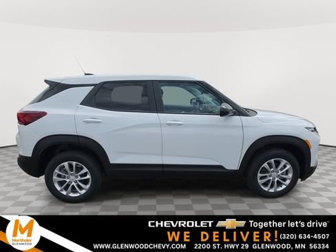 New 2026 Chevrolet TrailBlazer LS w/ LS Convenience Package AWD/4WD image 1