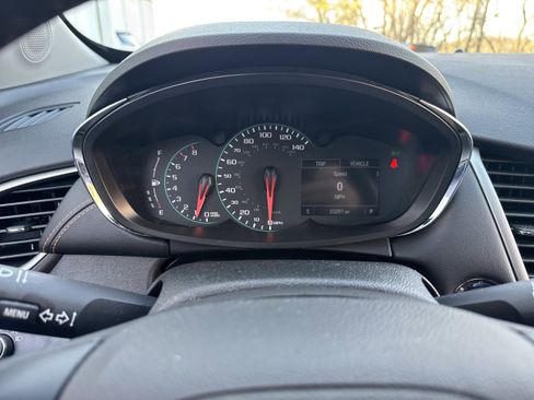 Used 2019 Chevrolet Trax LT w/ LT Convenience Package image 19