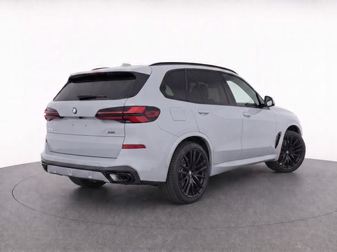 Used 2026 BMW X5 xDrive40i w/ M Sport Package AWD/4WD image 28