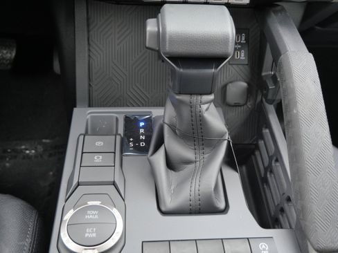 New 2026 Toyota Tacoma SR5 RWD image 8