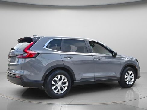 Used 2025 Honda CR-V LX image 8