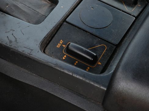 Used 1992 Chevrolet Corvette Convertible RWD image 13