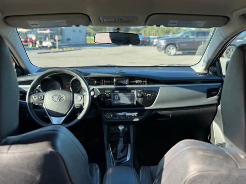 Used 2015 Toyota Corolla S image 19