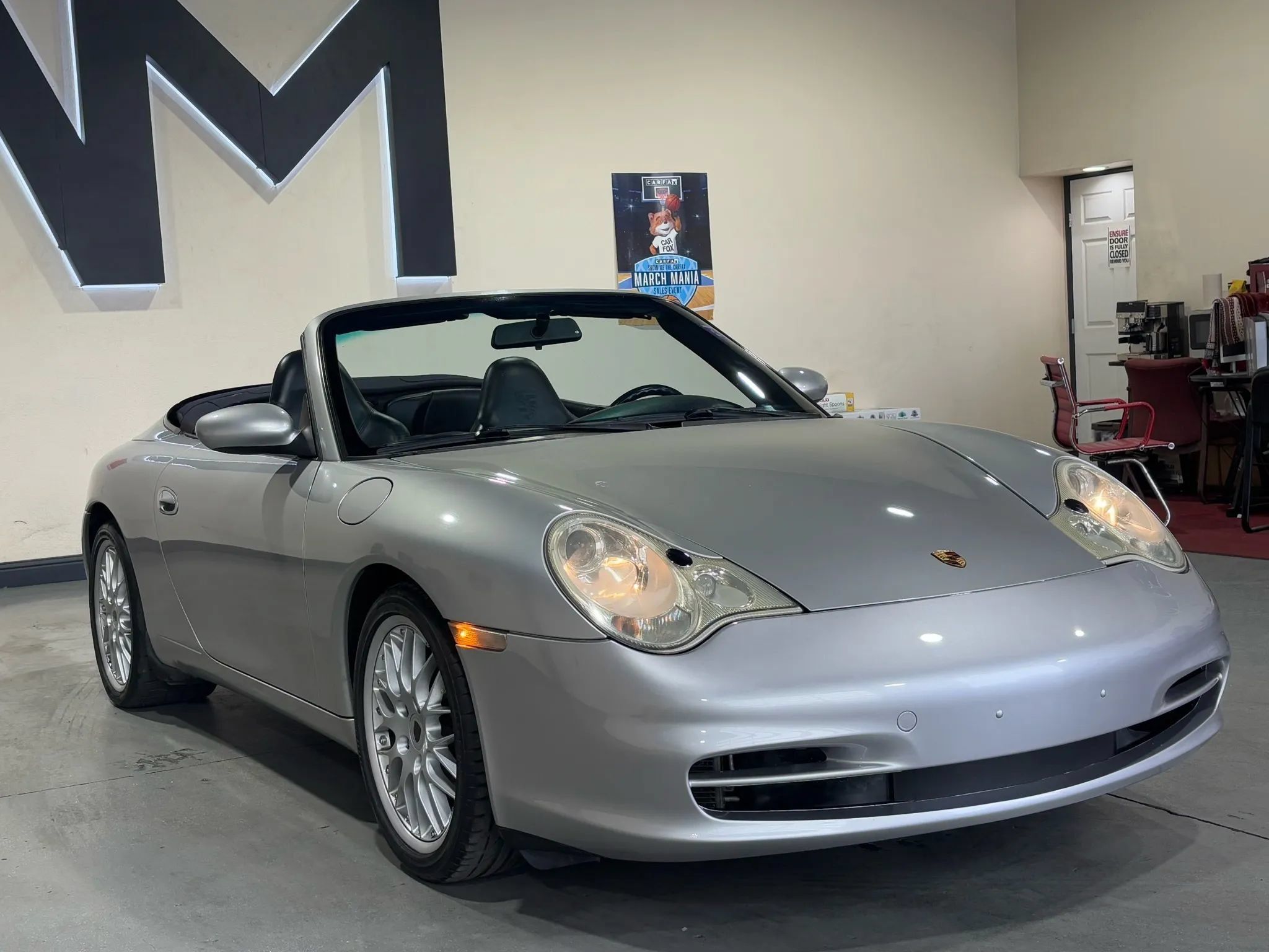 Used 2004 Porsche 911 Cabriolet image 3