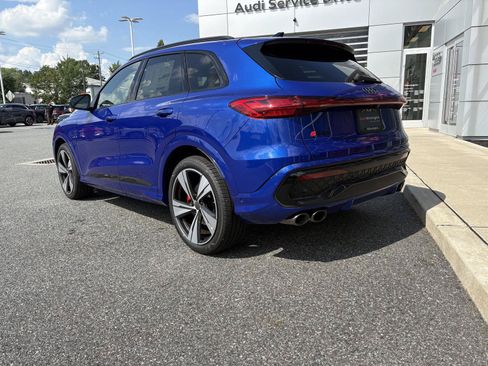 New 2026 Audi SQ5 Prestige AWD/4WD image 3